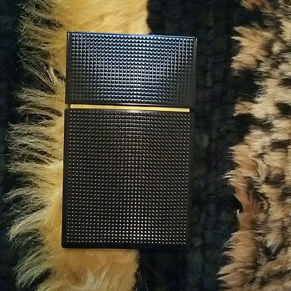 Elizabeth and James Nirvana Black